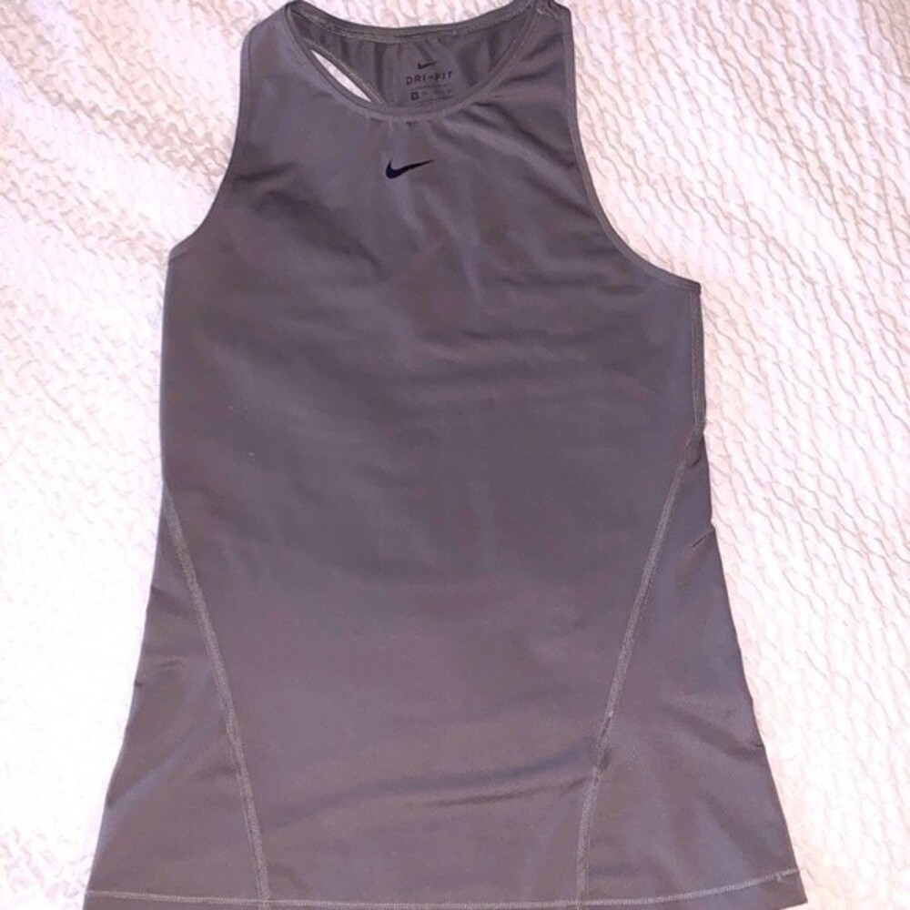 NIKE dry fit tank top- ‎ women’s size XS